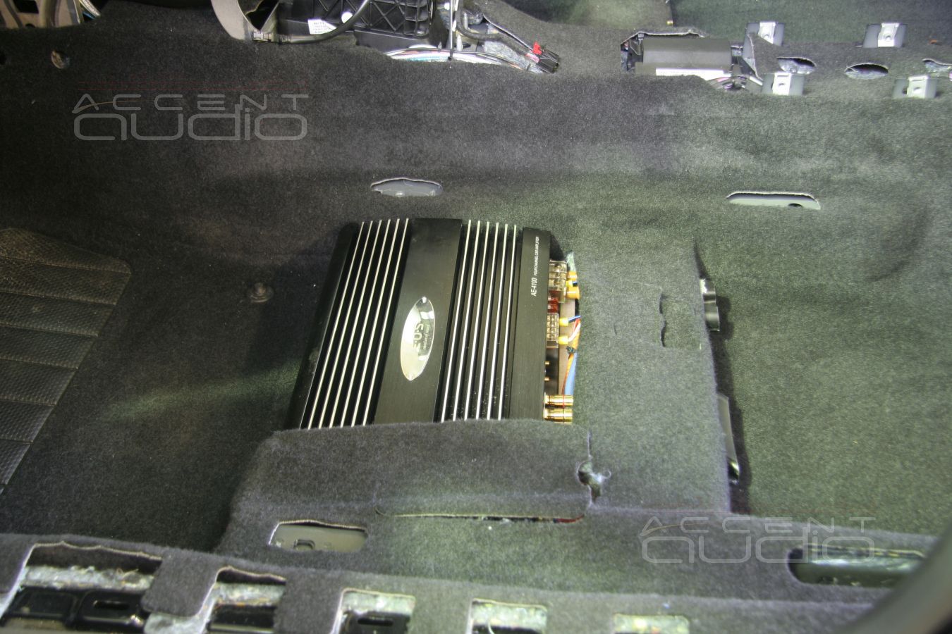 Замена акустики в Volkswagen Tiguan