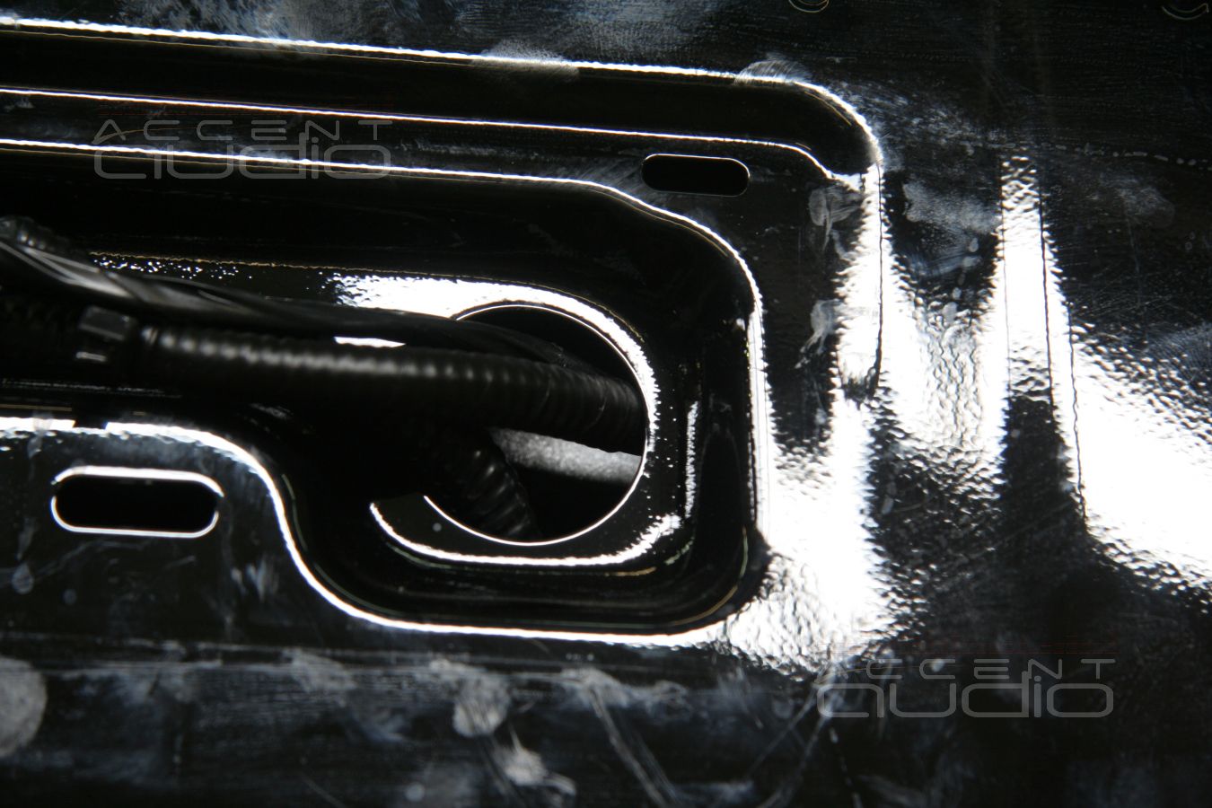 Тюнинг: установка радиостанции Megajet 555 в новый Jeep Wrangler