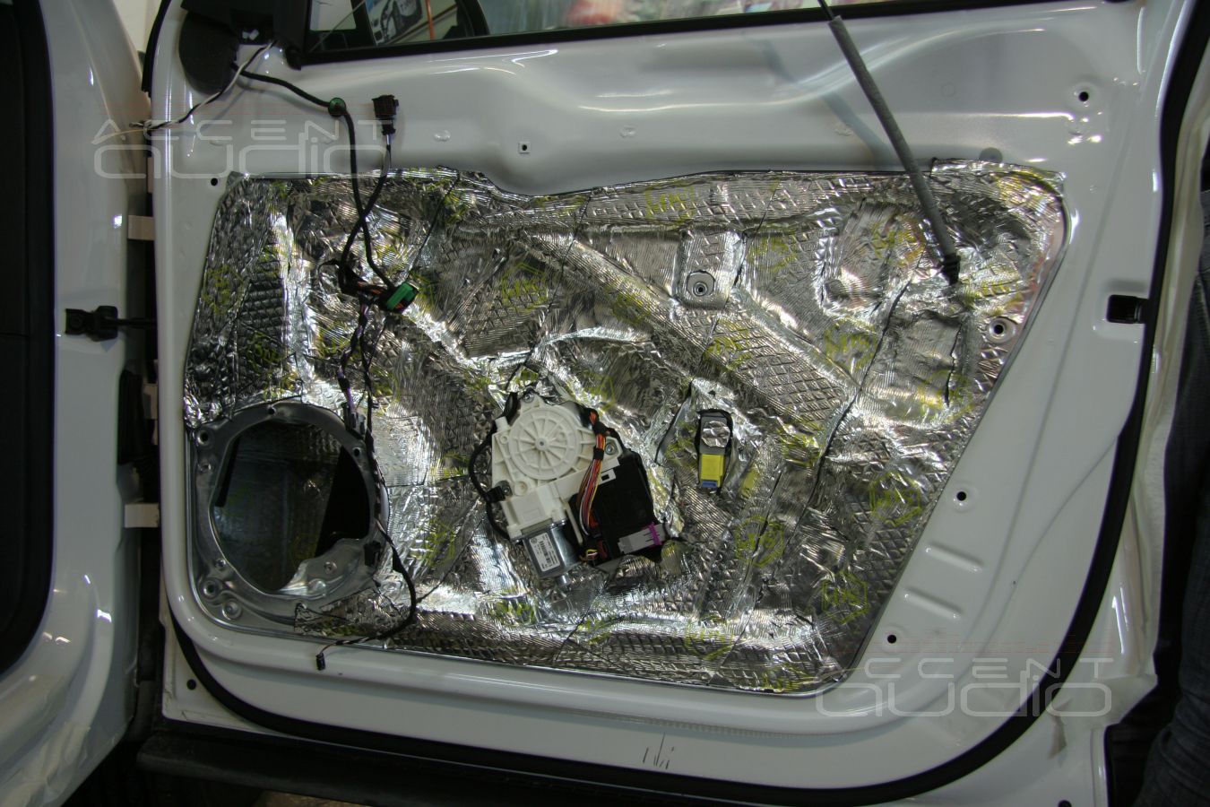 Звук, мультимедиа, акустика, шумоизоляция и многое другое для нового Volkswagen Tiguan