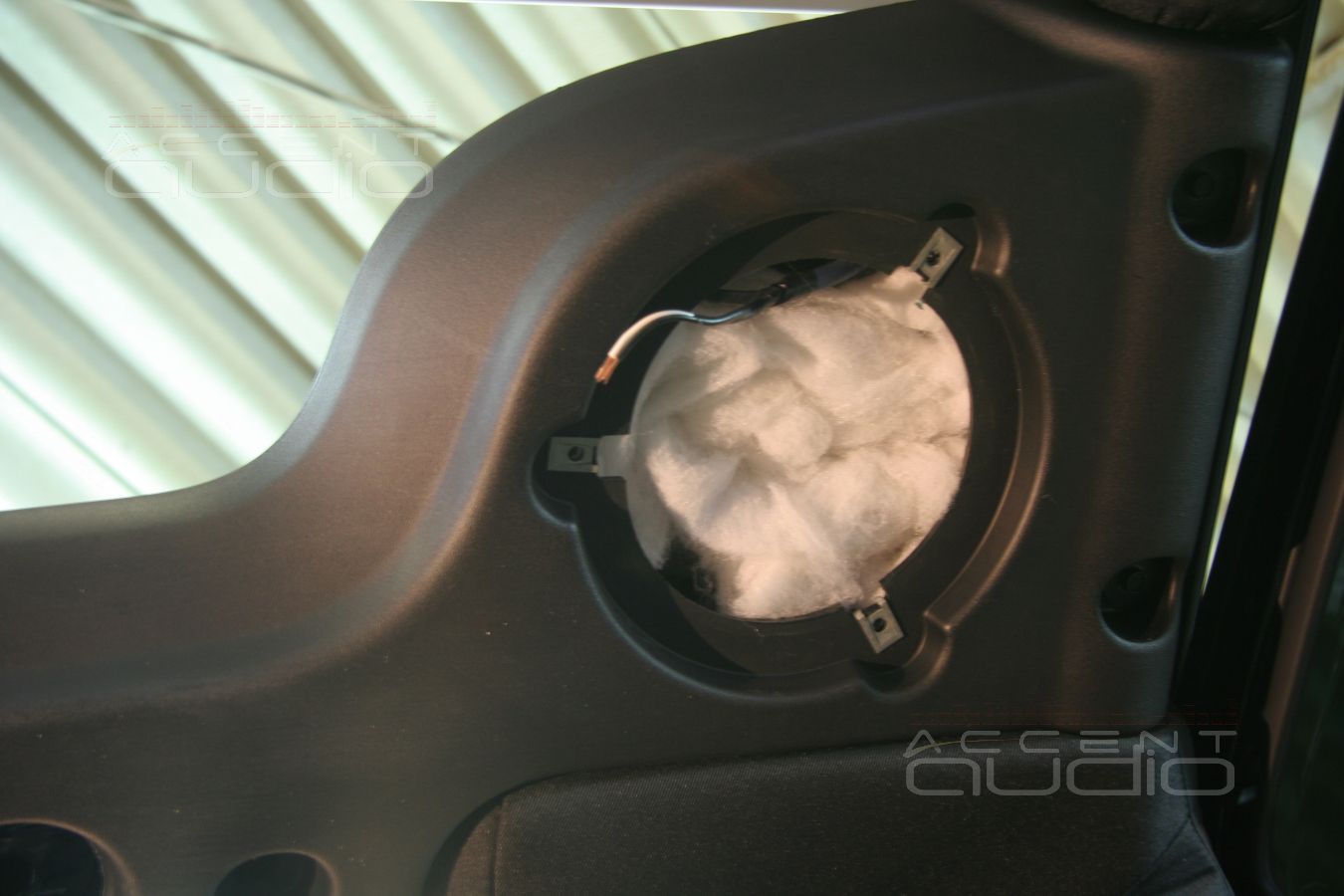 Установка акустических систем в Jeep Wrangler