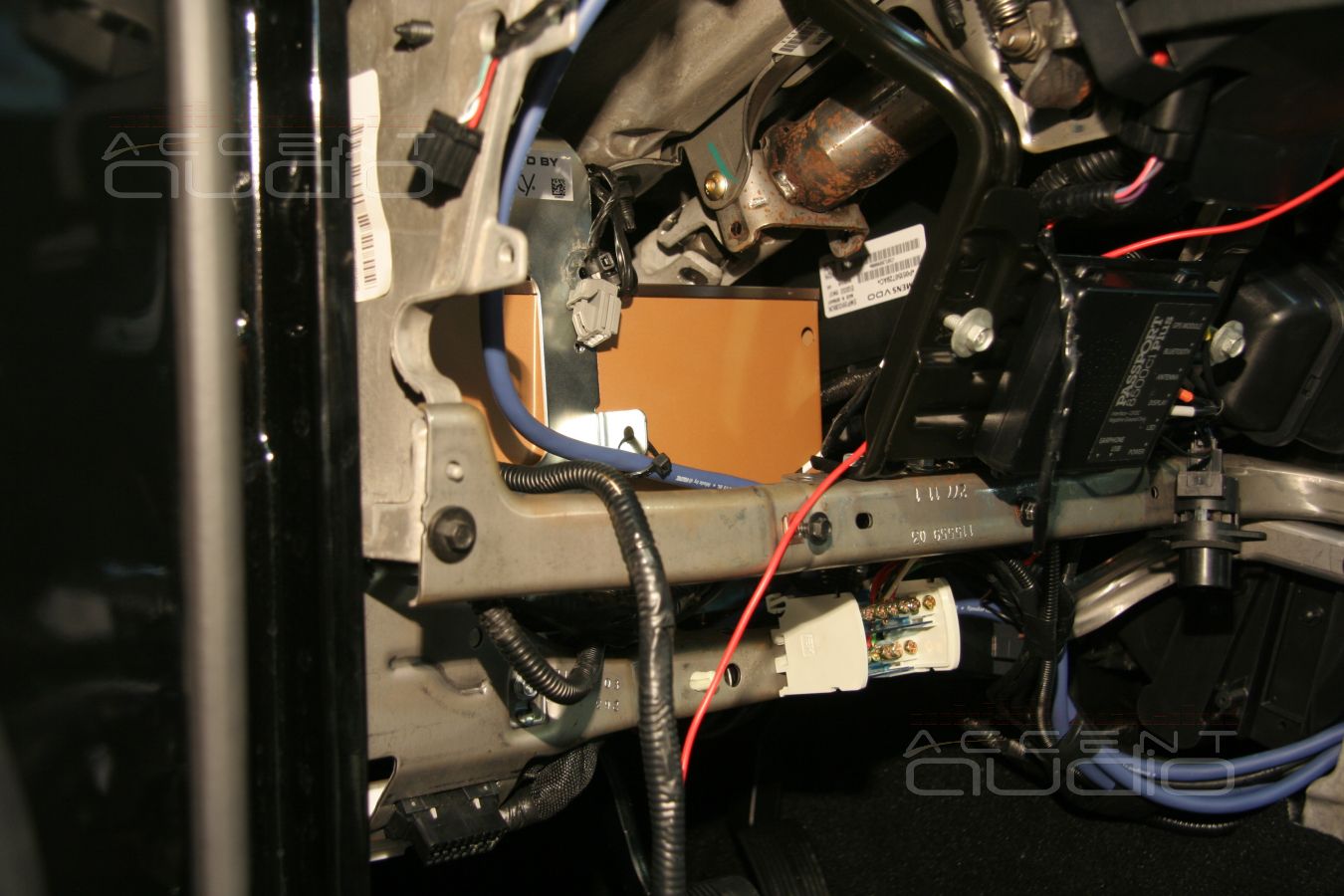 Установка усилителя в Jeep Wrangler