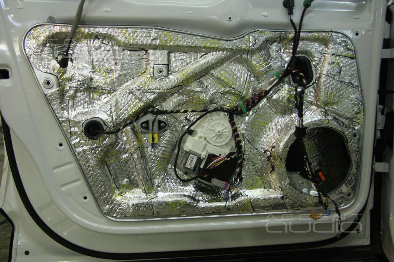 Звук, мультимедиа, акустика, шумоизоляция и многое другое для нового Volkswagen Tiguan