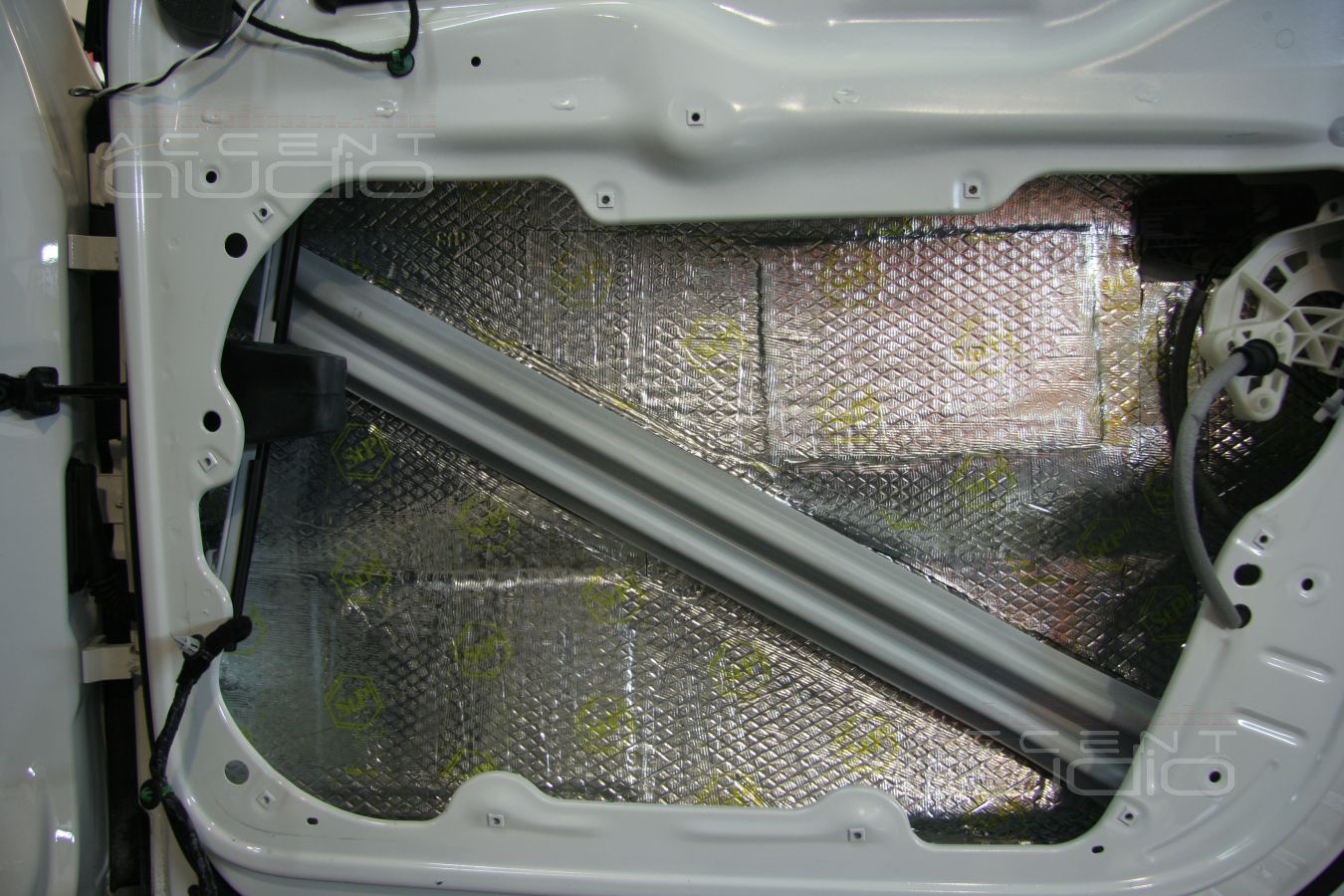 Звук, мультимедиа, акустика, шумоизоляция и многое другое для нового Volkswagen Tiguan