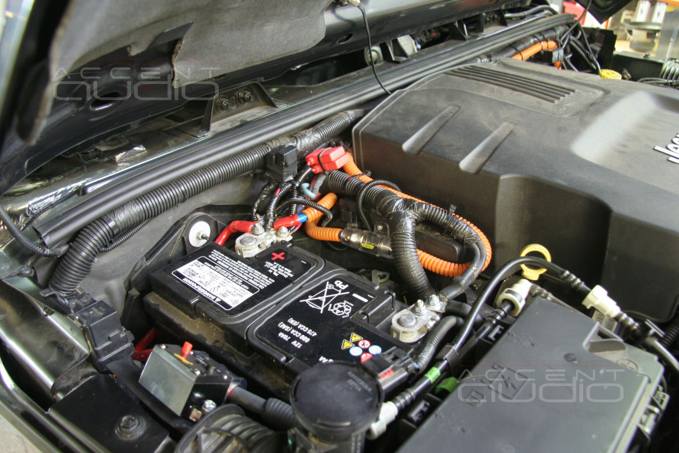 Установка усилителя в Jeep Wrangler