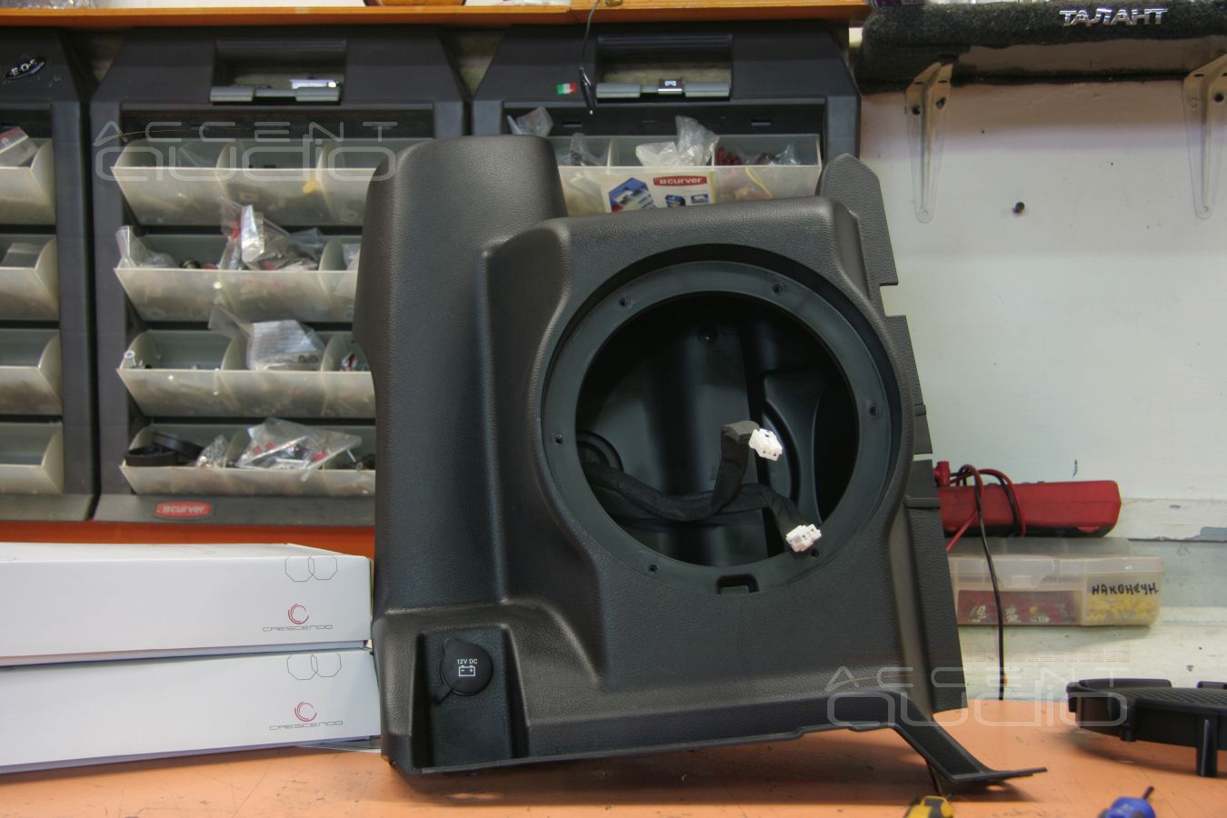 Установка сабвуфера в Jeep Wrangler