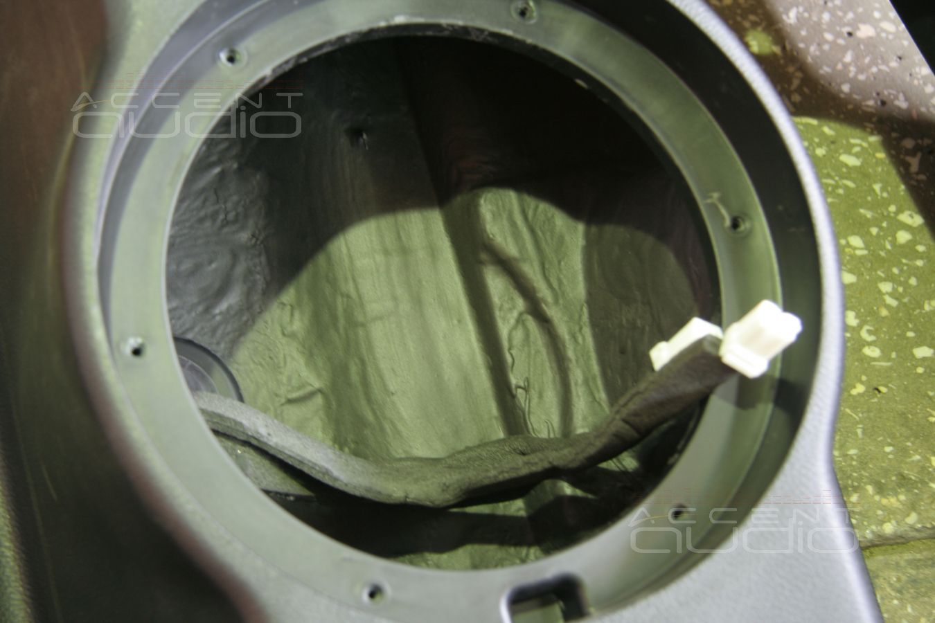 Установка сабвуфера в Jeep Wrangler