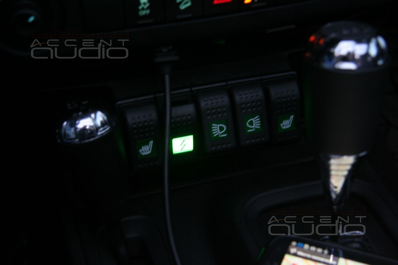 Тюнинг: шумоизоляция Jeep Wrangler, установка инвертора и модификация проводки