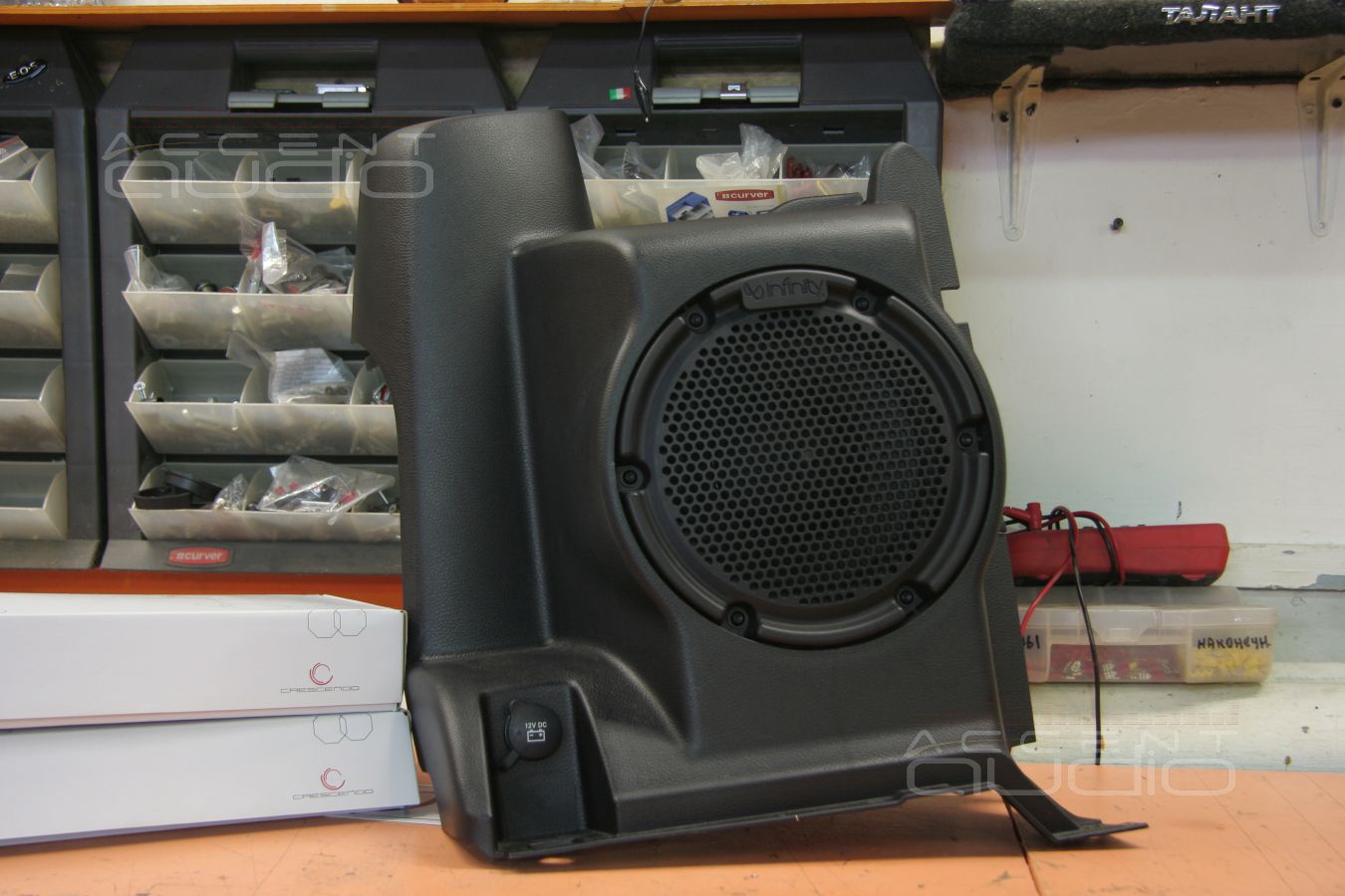 Установка сабвуфера в Jeep Wrangler