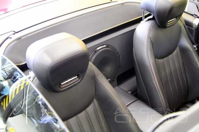 Отбрасывая все лишнее от HarmanKardon: новый звук Audison в Mercedes-Benz SL350
