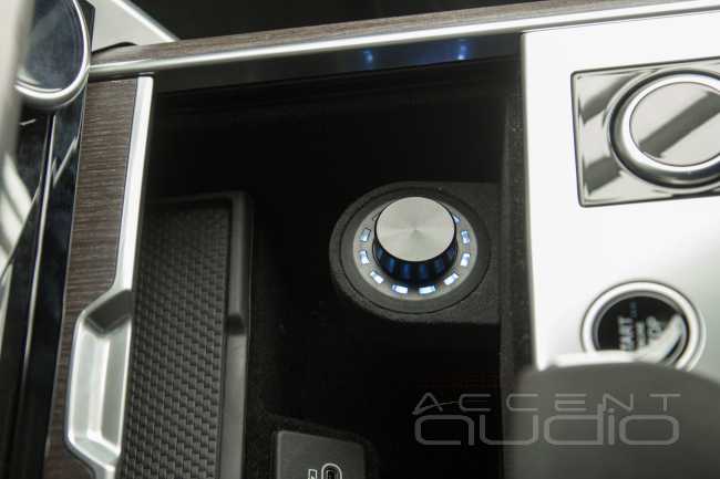 Не бюджетное решение: замена Meridian на аудиосистему в новом Range Rover