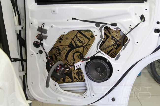 А что ещё можно сделать со звуком в Skoda Yeti?