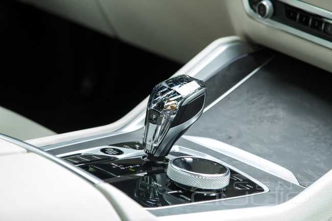 Великолепный BMW X6 III (G06) и его новая аудиосистема