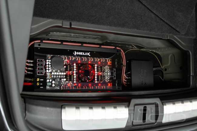 Электрический Hi-End: новая, аудиофильская система в Porsche Taycan