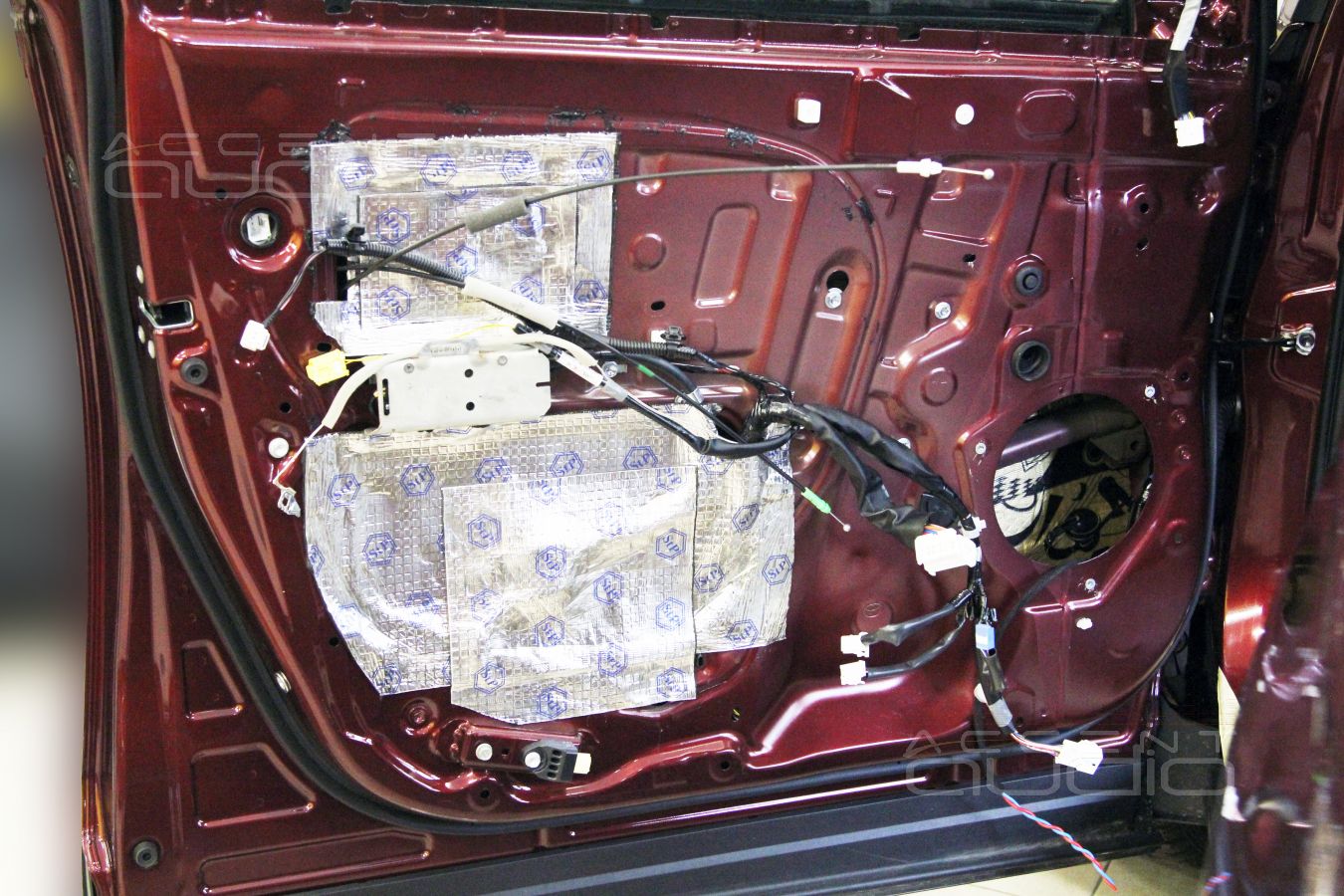 3D печать, установка фронтальной акустики и аудиоподготовка передних дверей Toyota Rav4 1. Виброизол