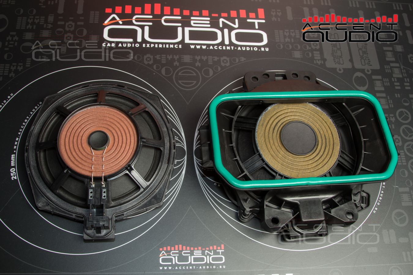 Подсидельные вуферы Eton B195NEO штатно в полу BMW X7