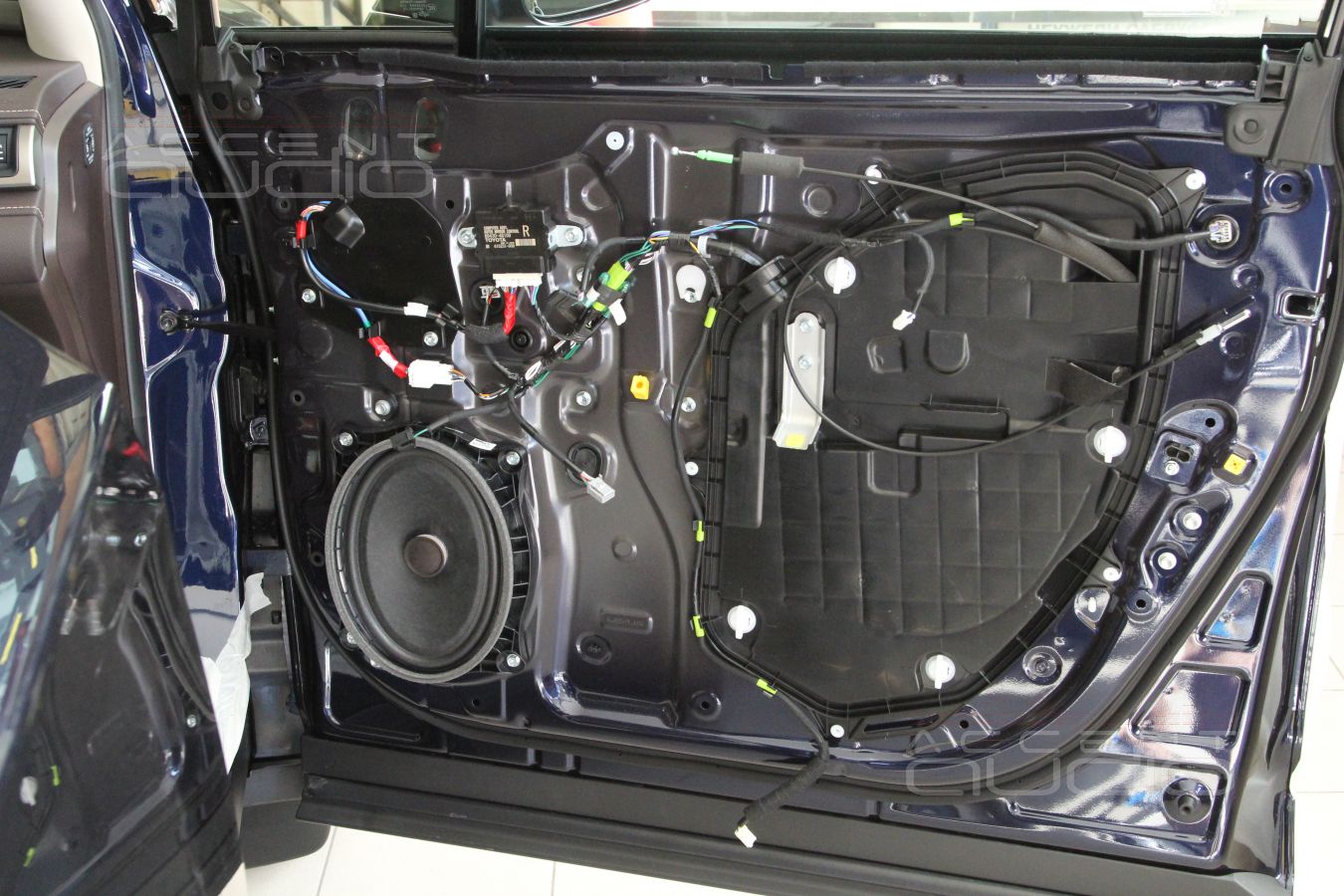 Как это устроено штатно в Lexus RX350