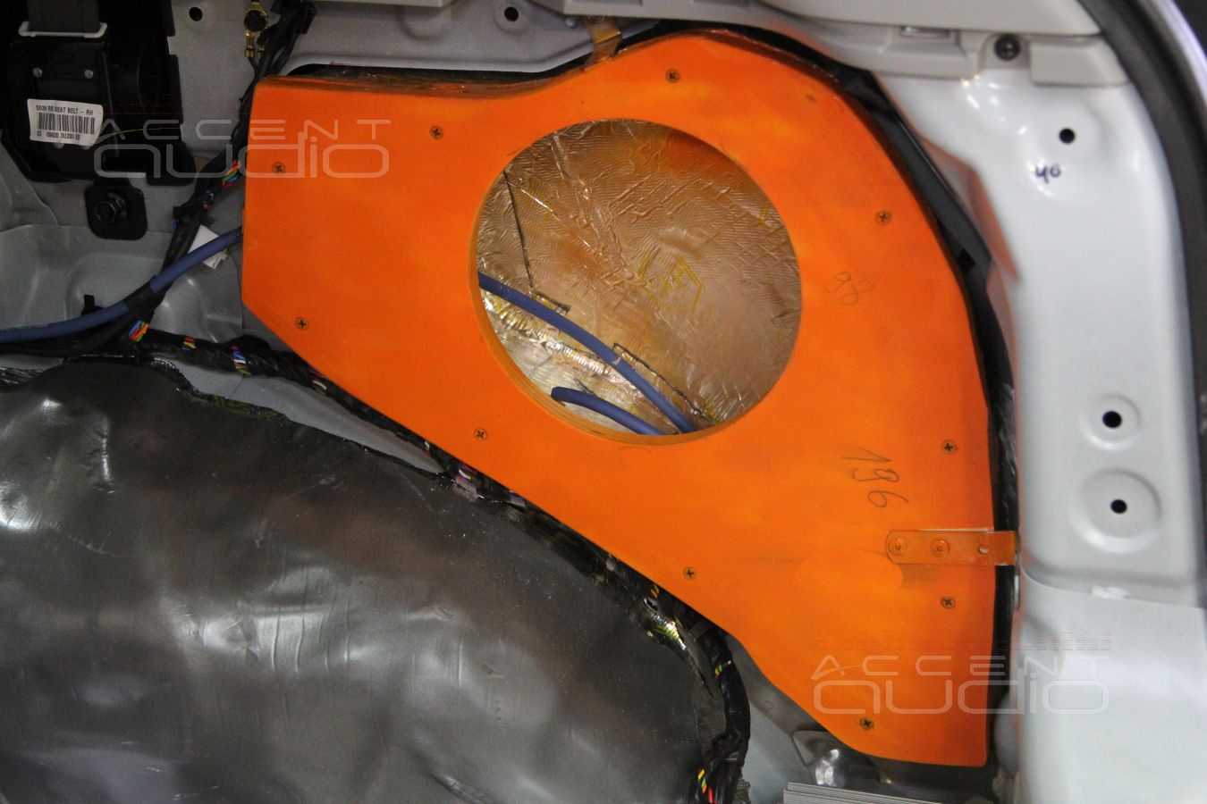 Замена сабвуфера в Kia Sportage