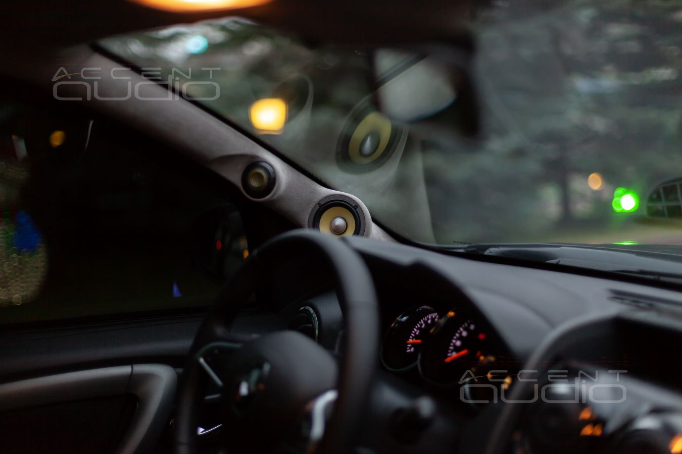 Renault Duster заряжен звуком по-полной !