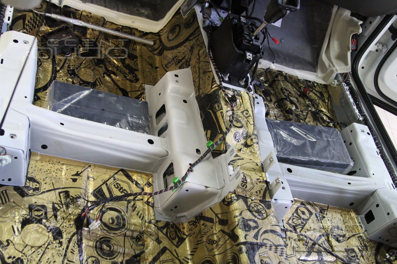 Шумоизоляция Volkswagen Tiguan 2017