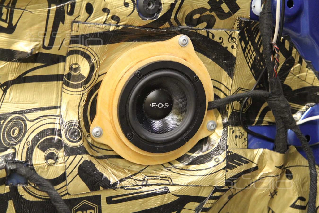 Установка среднечастотников E.O.S MD-75 в штатные места BMW F30