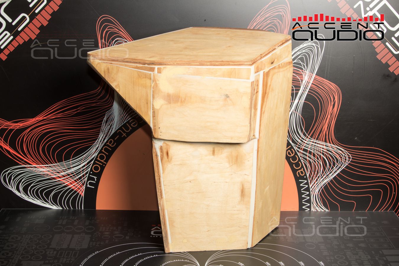 Мощная интеграция аудиофильского сабвуфера Dego в BMW X7