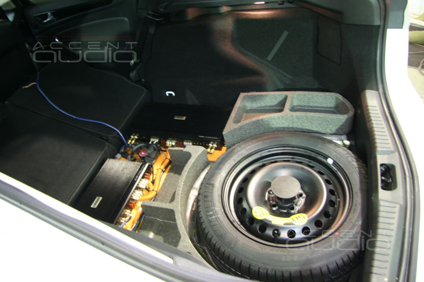 Установка усилителей в Ford Mondeo