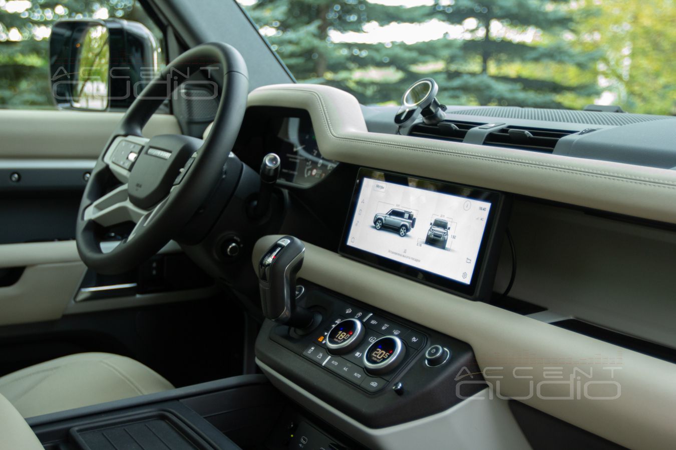 Результат модернизации ужасного Meridian до настоящей аудиосистемы в Land Rover Defender