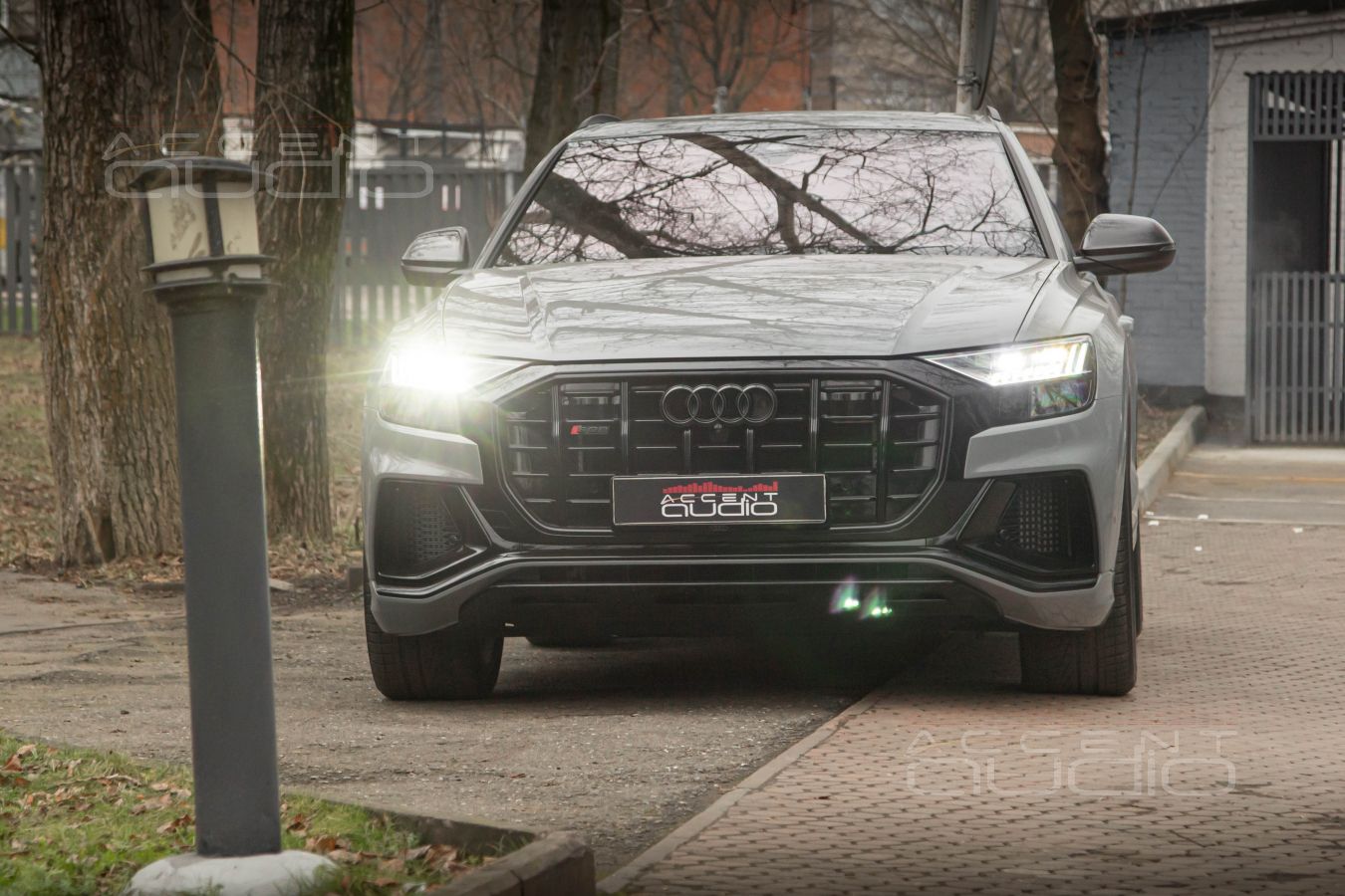 Правильная установка внутрипольного сабвуфера Eton в Audi SQ8