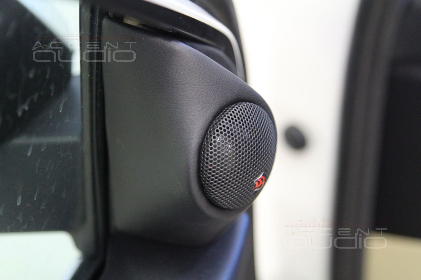 Установка Средне-Высокочастотников Morel CDM600