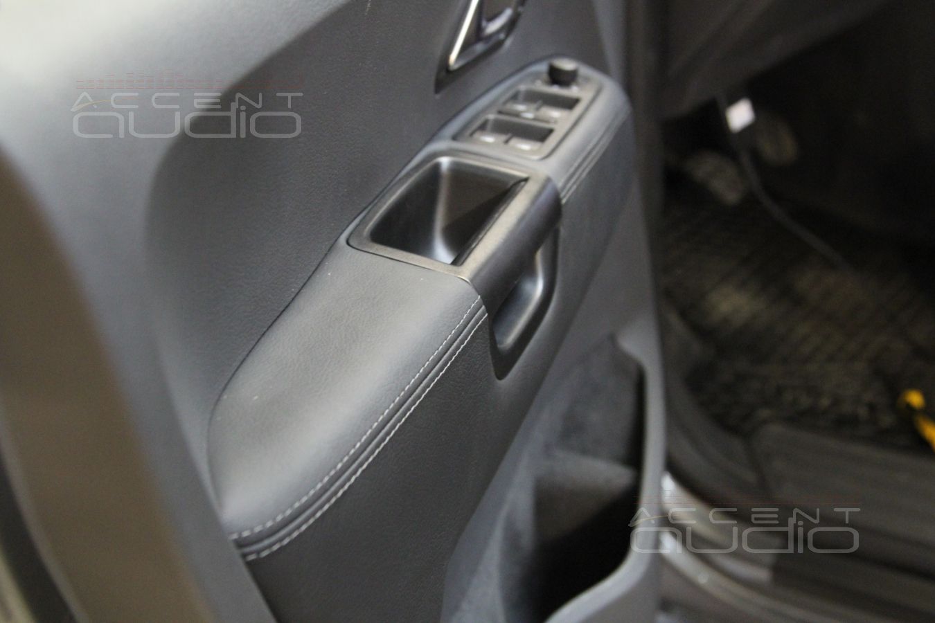 Volkswagen Amarok - доводим до ума: мультимедиа, пошив салона