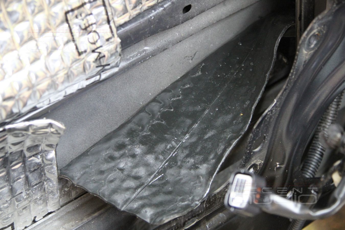 Мощный и красивый звук для Infiniti FX: дайте два !