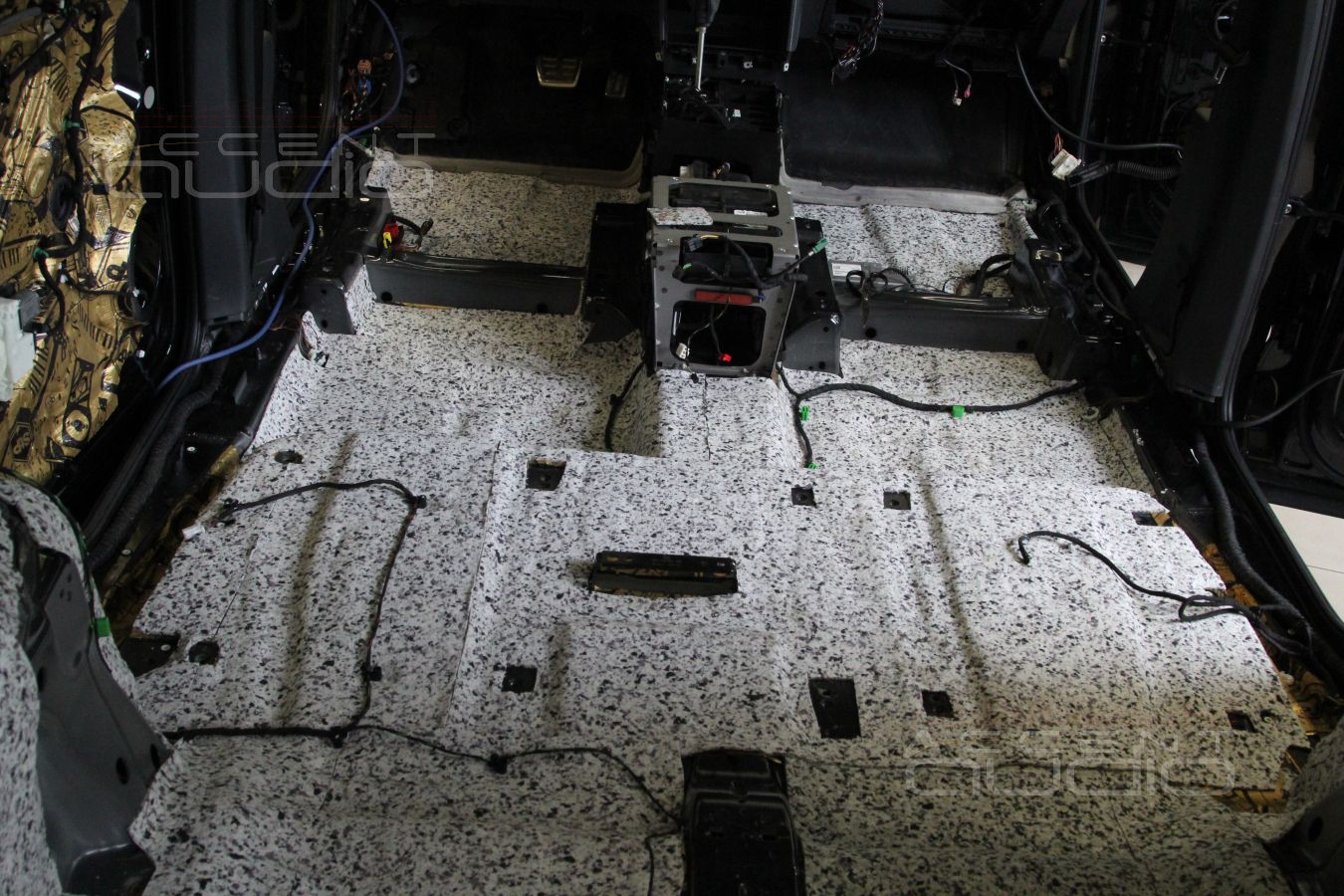 Коротко о шумоизоляции Volkswagen Teramont