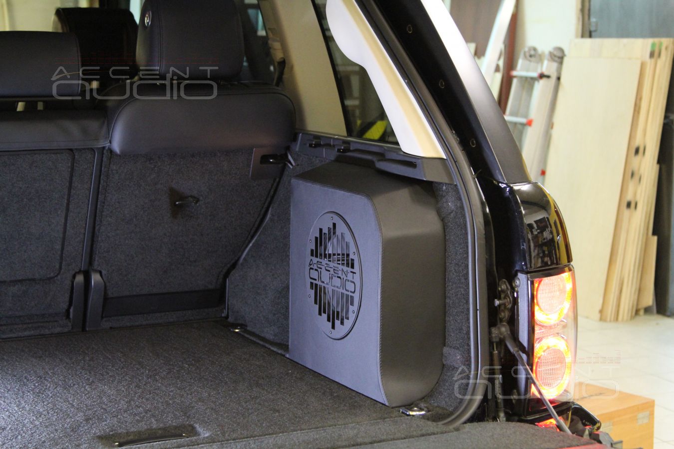 Съемный встроенный сабвуфер ?