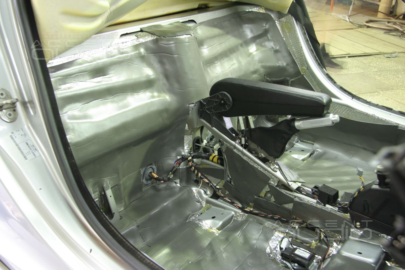 Mercedes Smart Roadster - стильный мотоблок с сабвуфером !