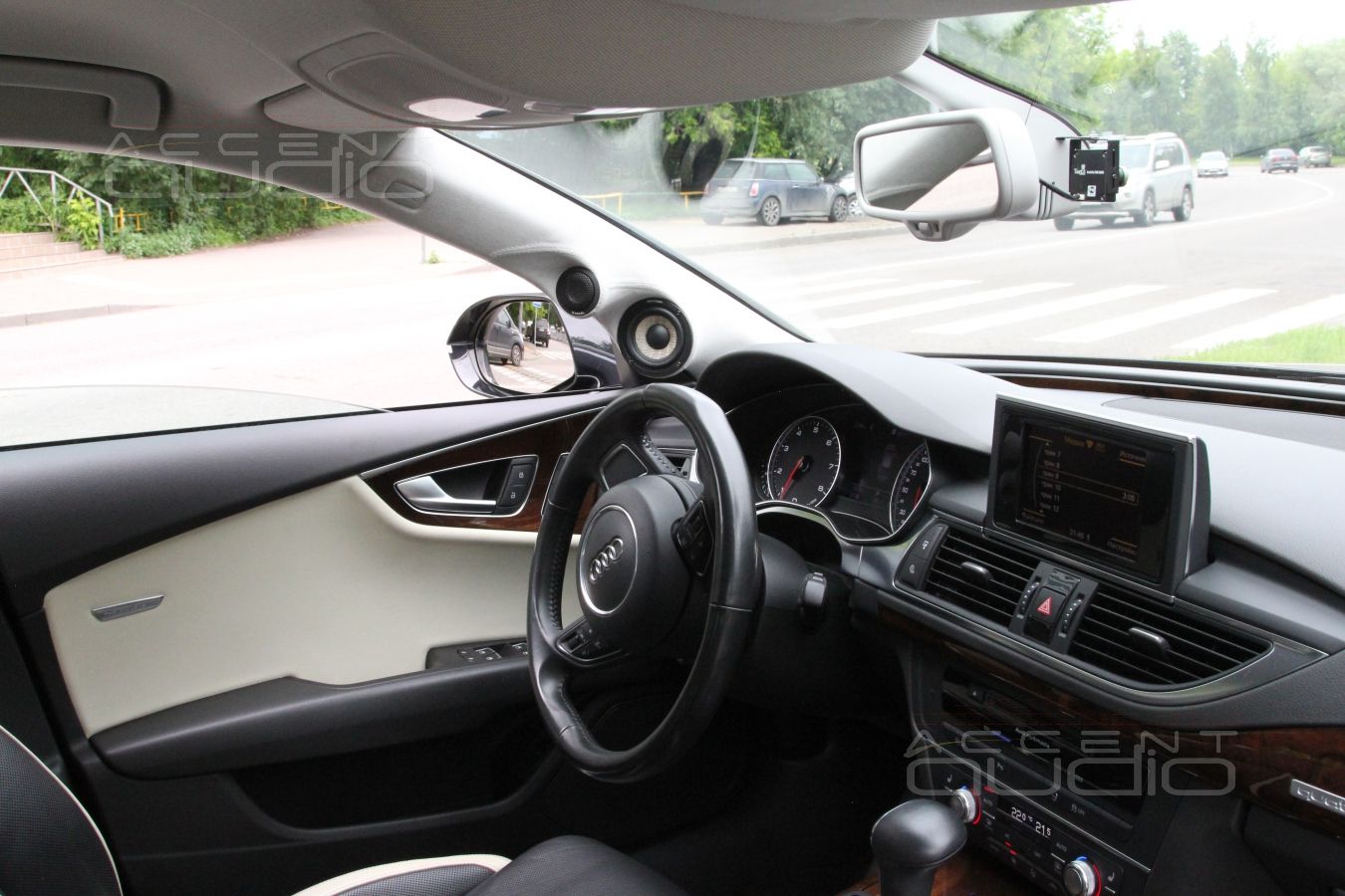 Установка трехкомпонентной акустики в Audi A7