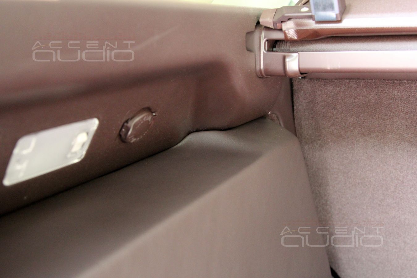 Сабвуфер-стелс