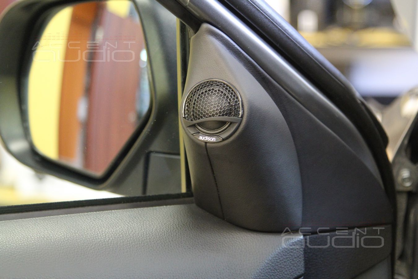 Установка акустики Audison AVK6 & Audison AVX6.5