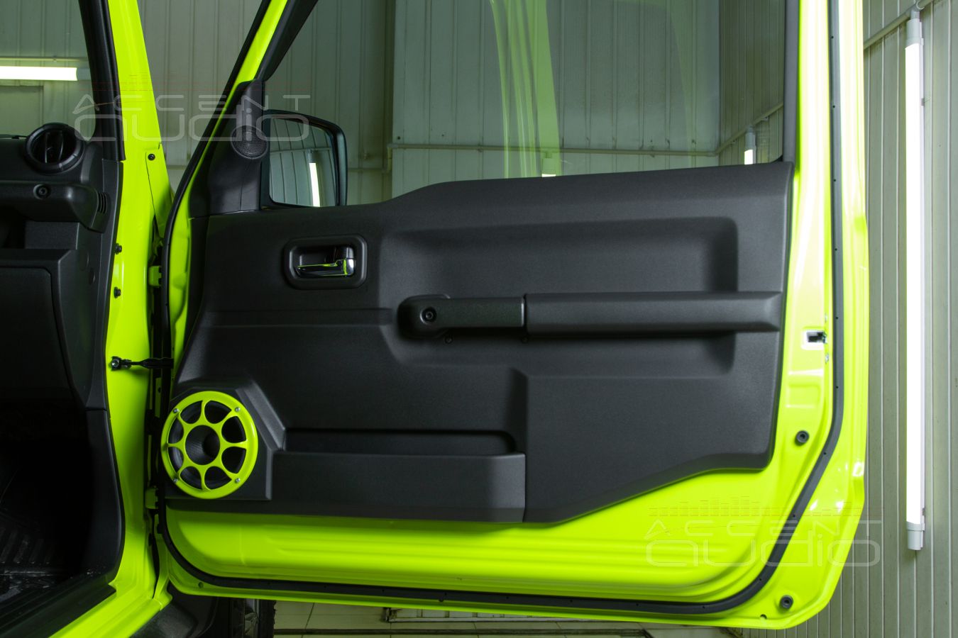 ИГРАЮЩИЕ 165мм немецкие динамики SOAudio в новом Jimny