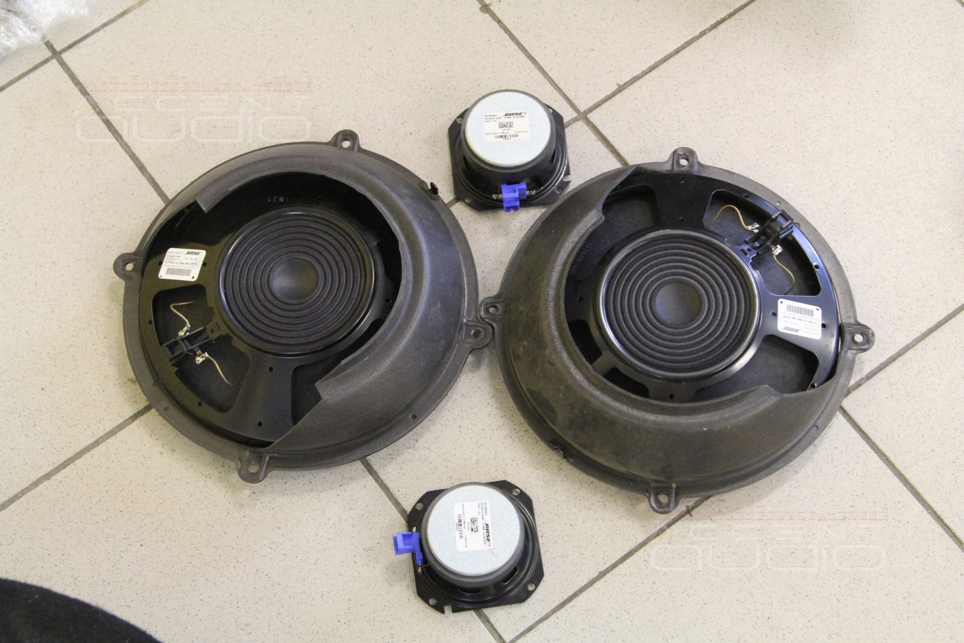 Что делать с акустикой в Chevrolet Corvette?