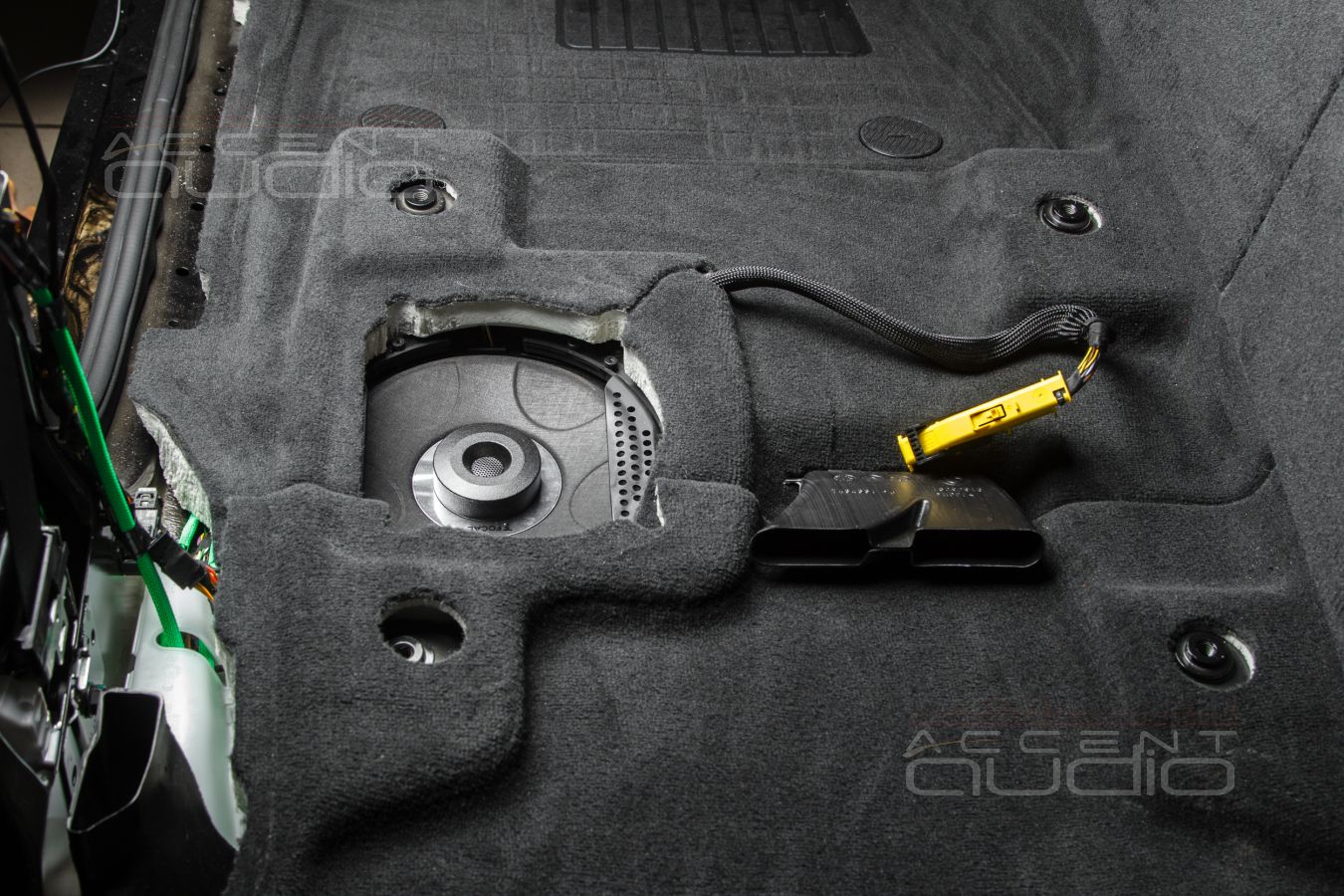 Focal ISUB BMW4 штатно для нового BMW X5