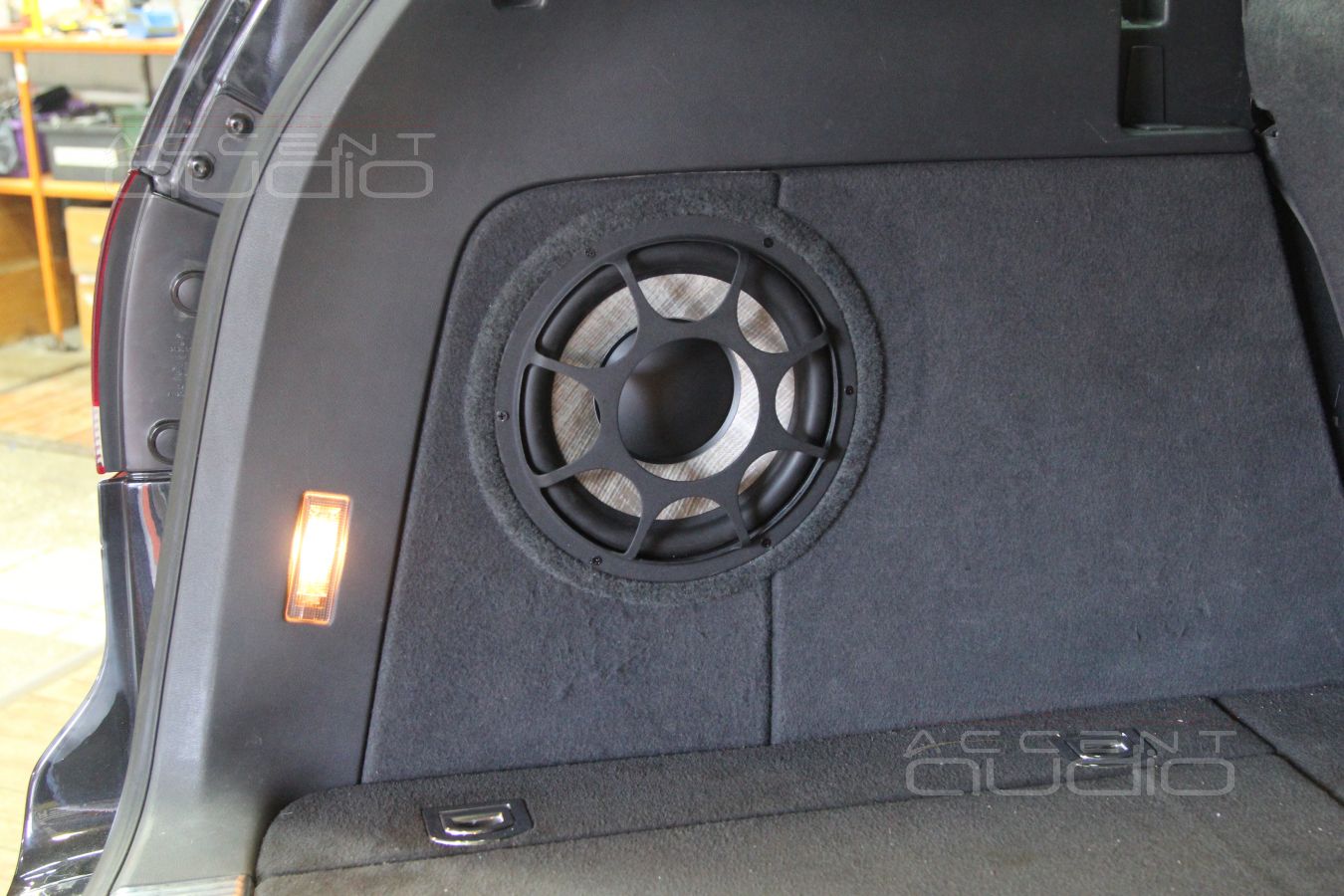 Touareg Update: Black Edition - очередная работа на машине с черным салоном