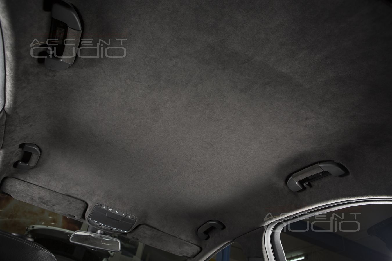 Перетяжка потолка Mercedes-Benz C-Class W205 в алькантару