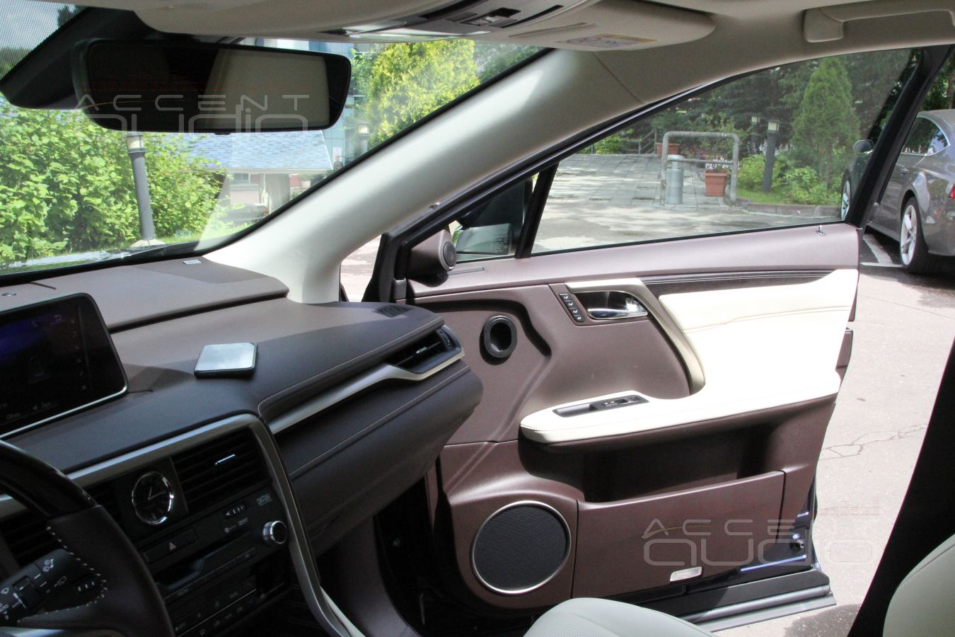 Мидбасы: Установка фронтальной акустики Focal Performance PS165F3 в Lexus RX350 