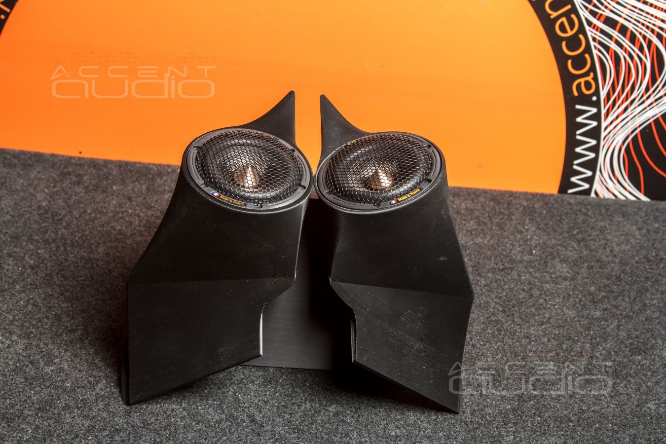 Update 2023: а что, если очень хочется трехполоску ?