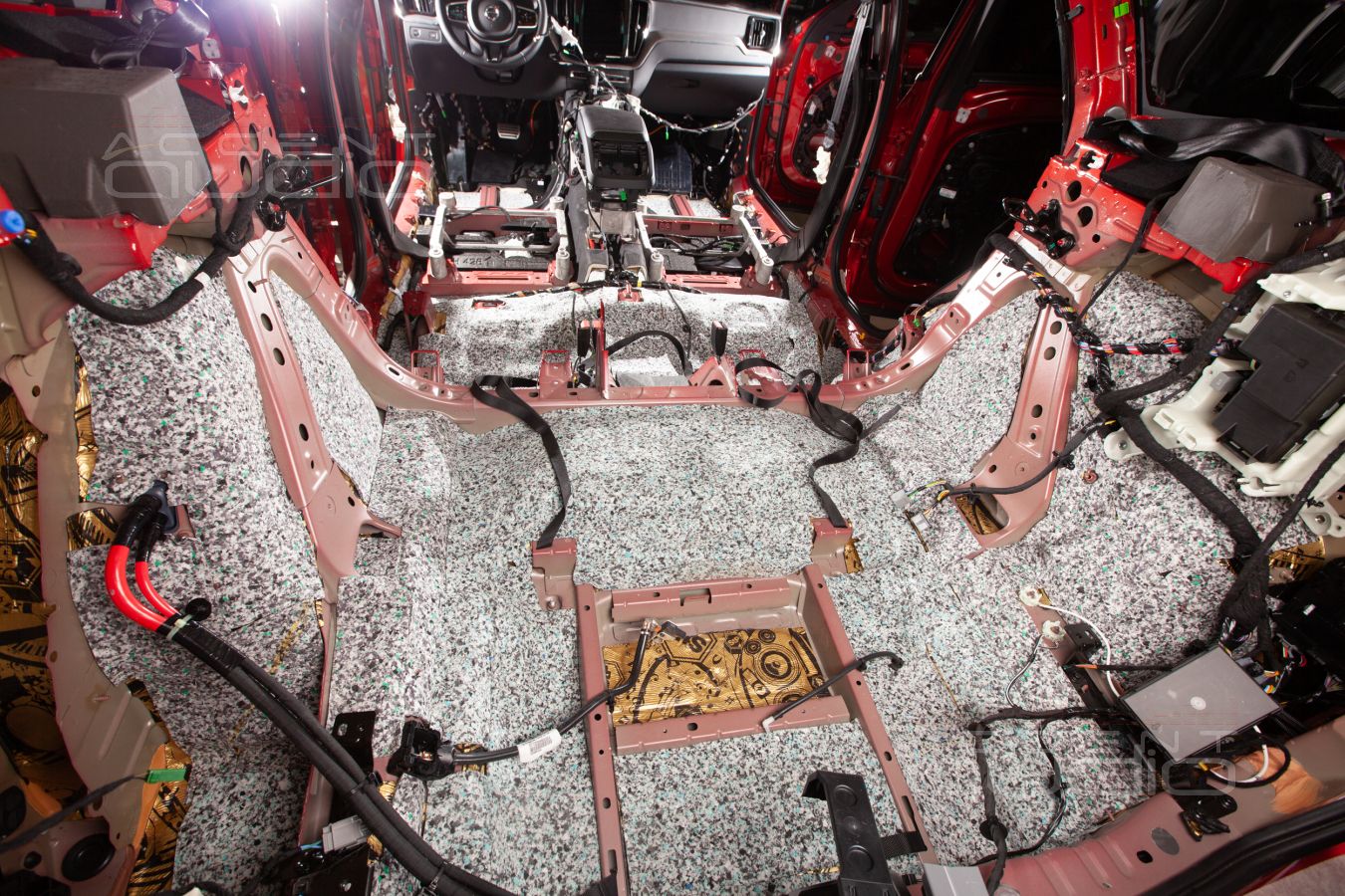 О шумоизоляции Volvo XC60