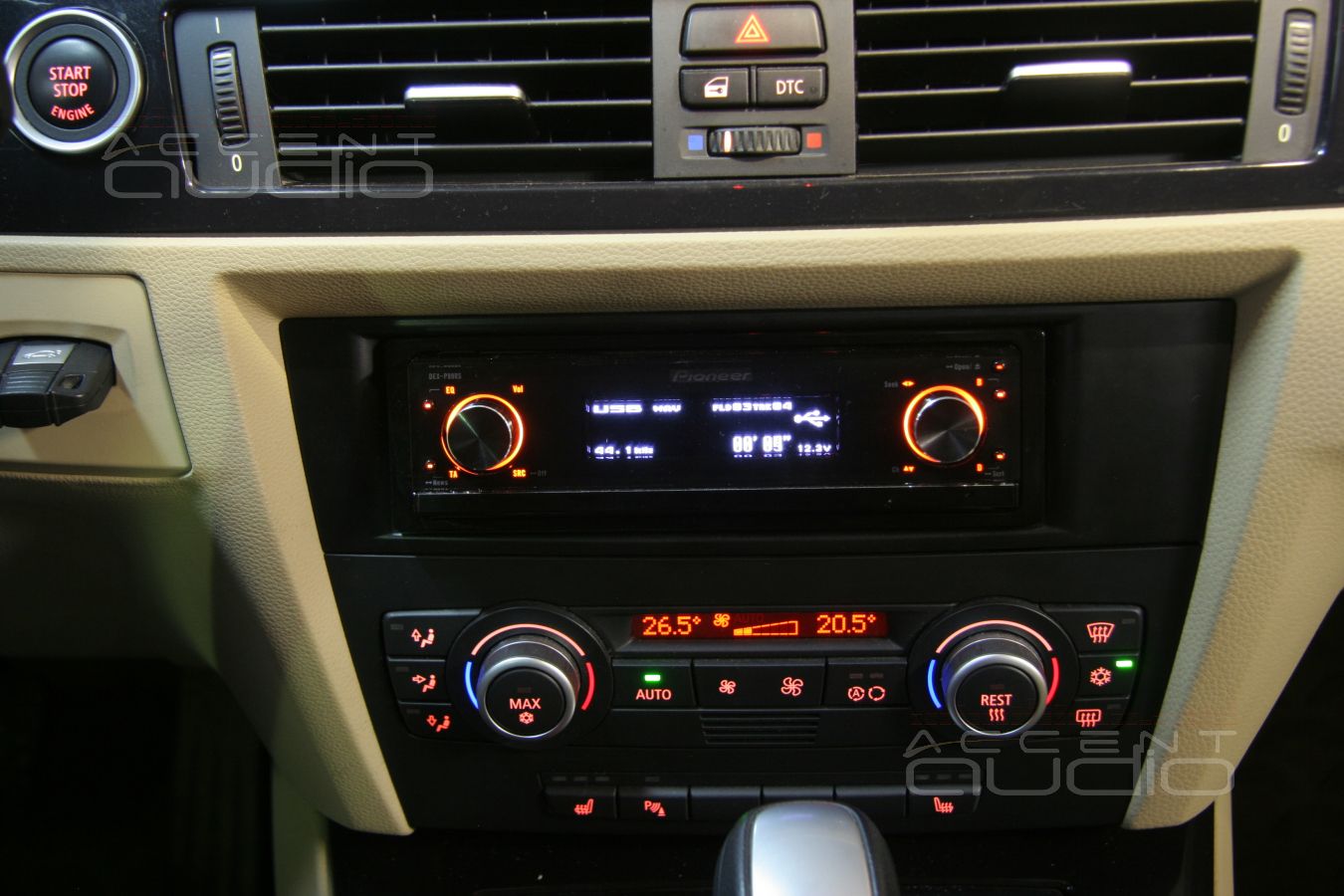 Pioneer DEX-P99RS в BMW 330i E90