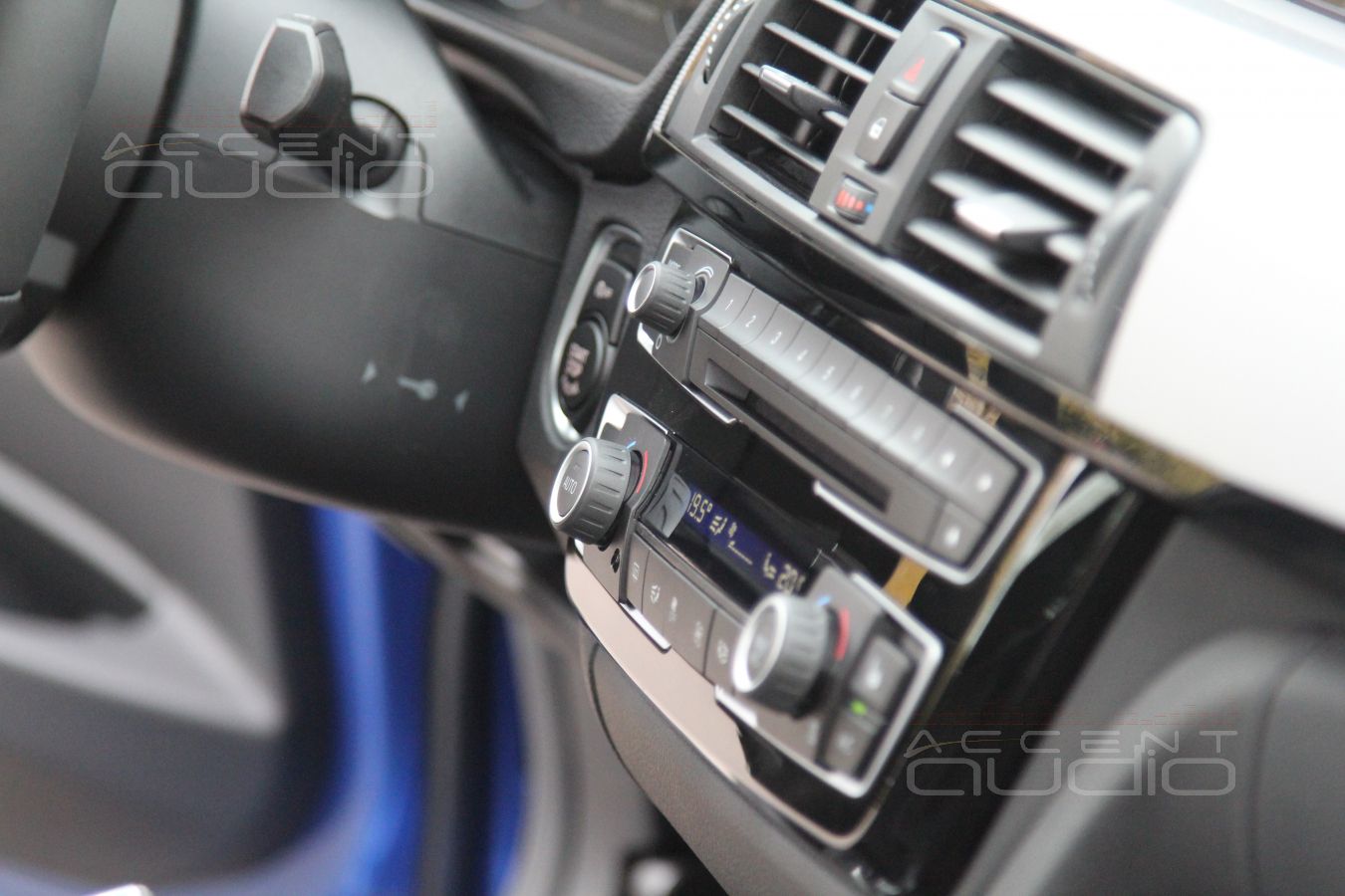 Как звучит F30?