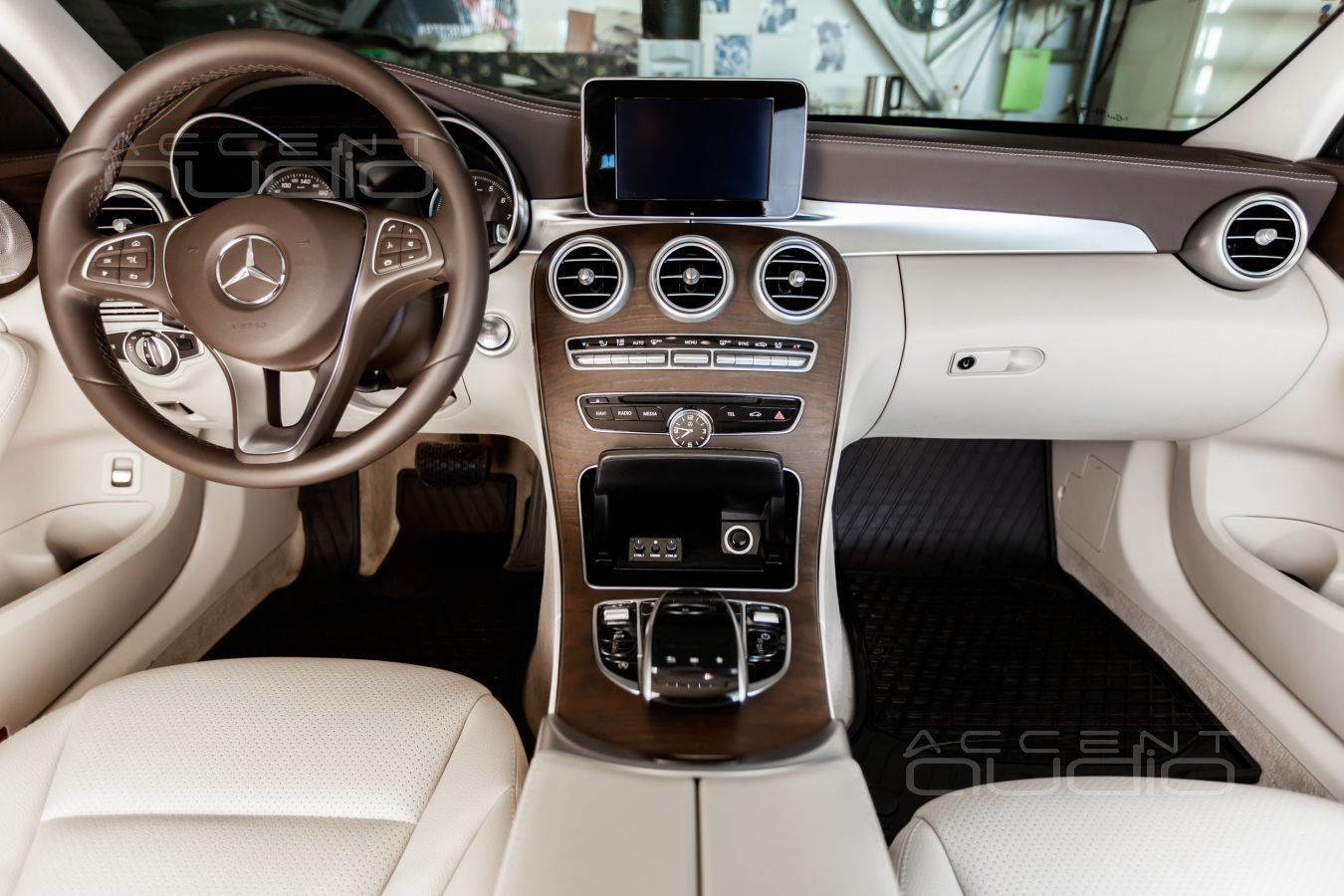 Техническое задание на модернизацию звука в Mercedes-Benz W205