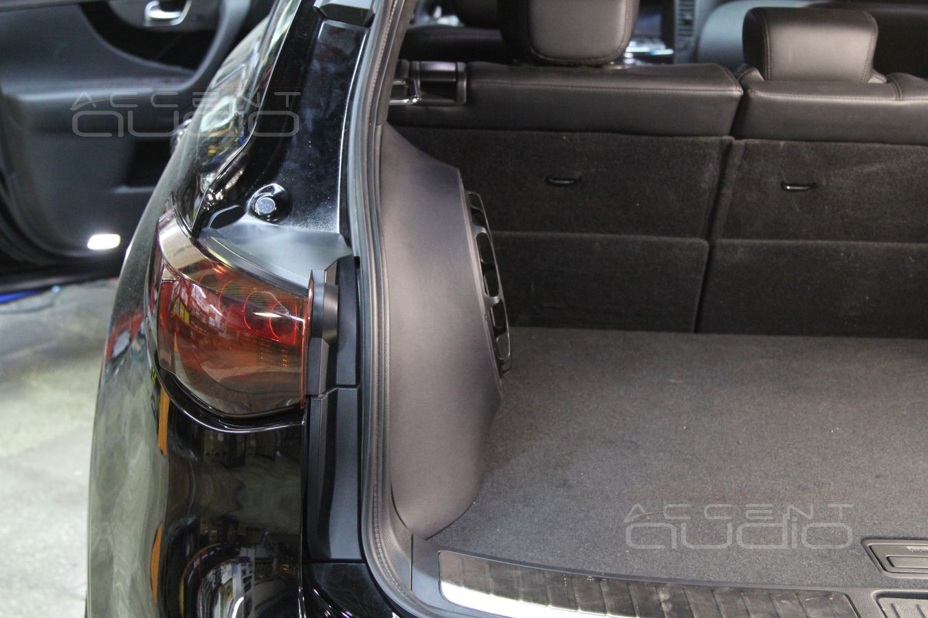 Сабвуфер в Infiniti FX