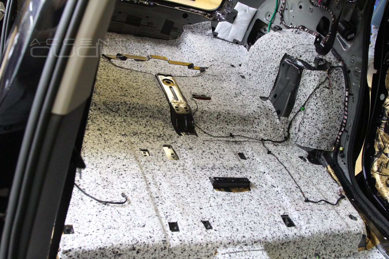 Коротко о шумоизоляции Volkswagen Teramont